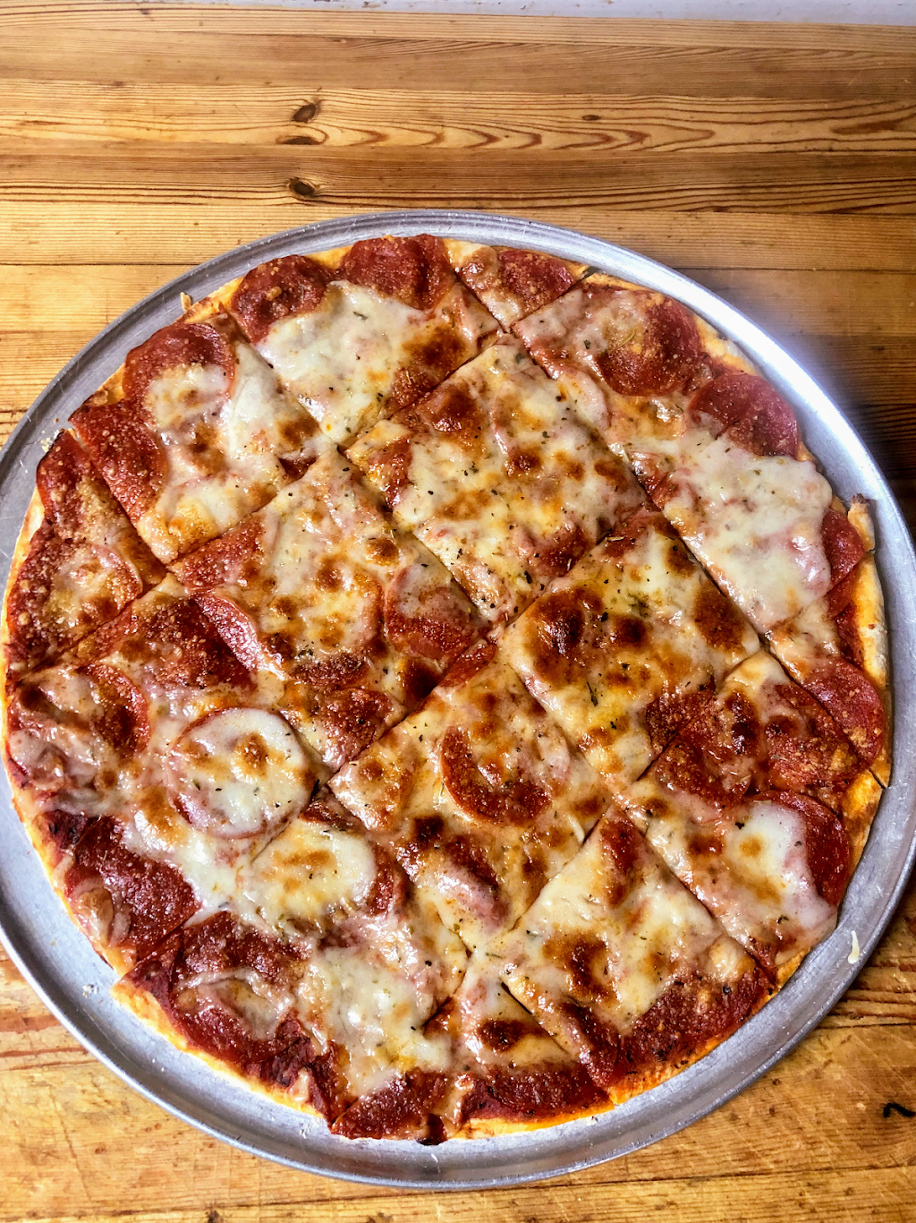Papa Bs Wing Shack | restaurant | 110 N Allen St, Montgomery City, MO 63361, USA | 5735743099 OR +1 573-574-3099