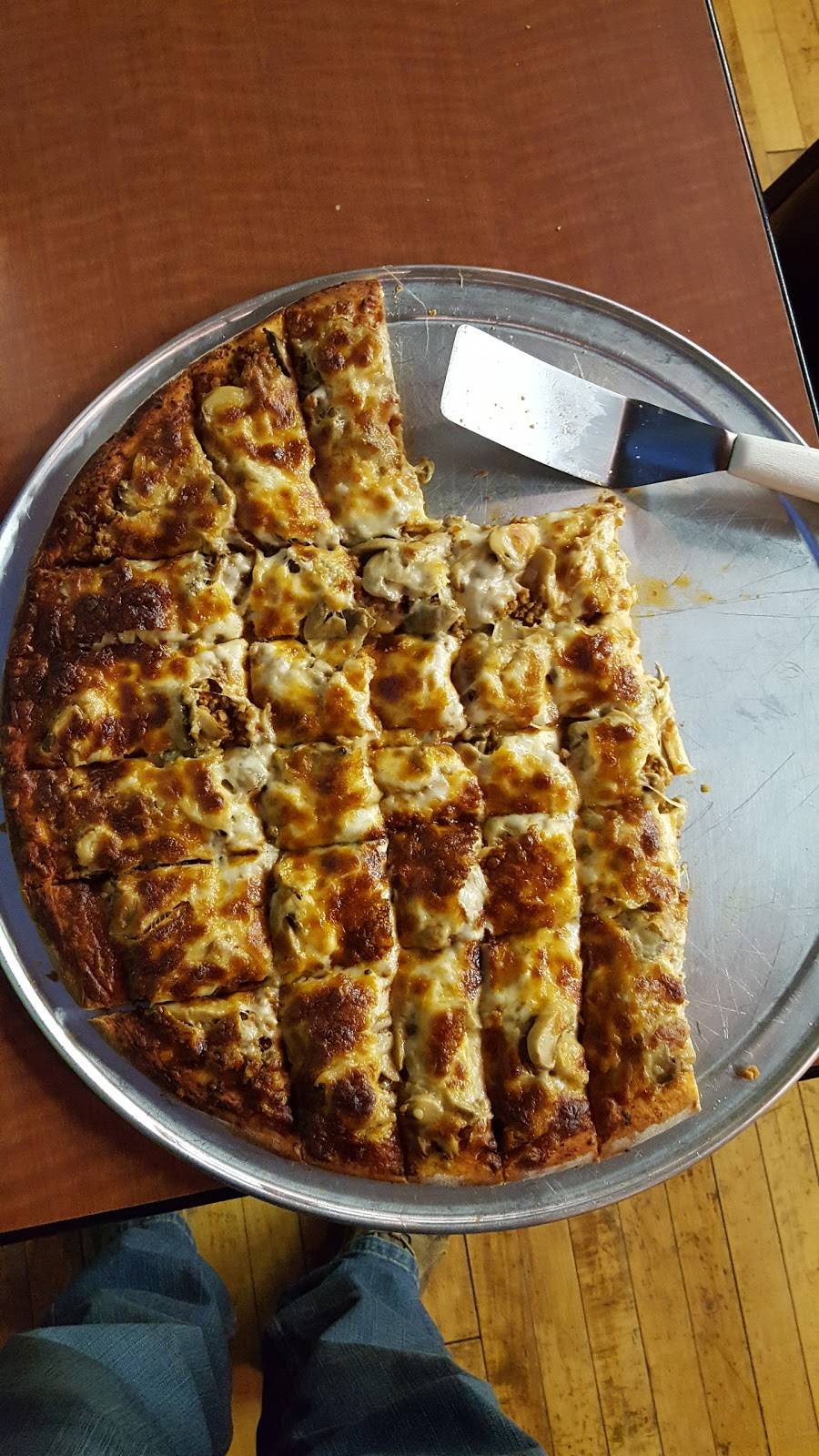 Italian Village | meal delivery | 111 W 1st Ave, Monmouth, IL 61462, USA | 3097342179 OR +1 309-734-2179