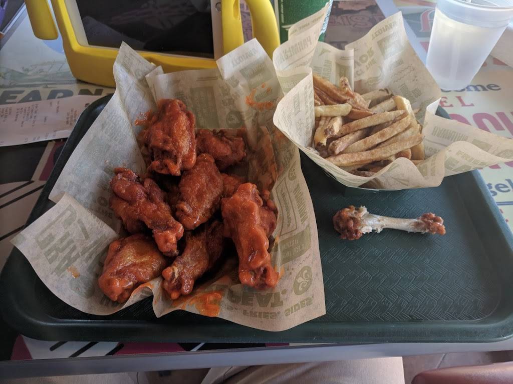 Wingstop | meal delivery | 1342 E Yosemite Ave, Manteca, CA 95336, USA | 2098249464 OR +1 209-824-9464