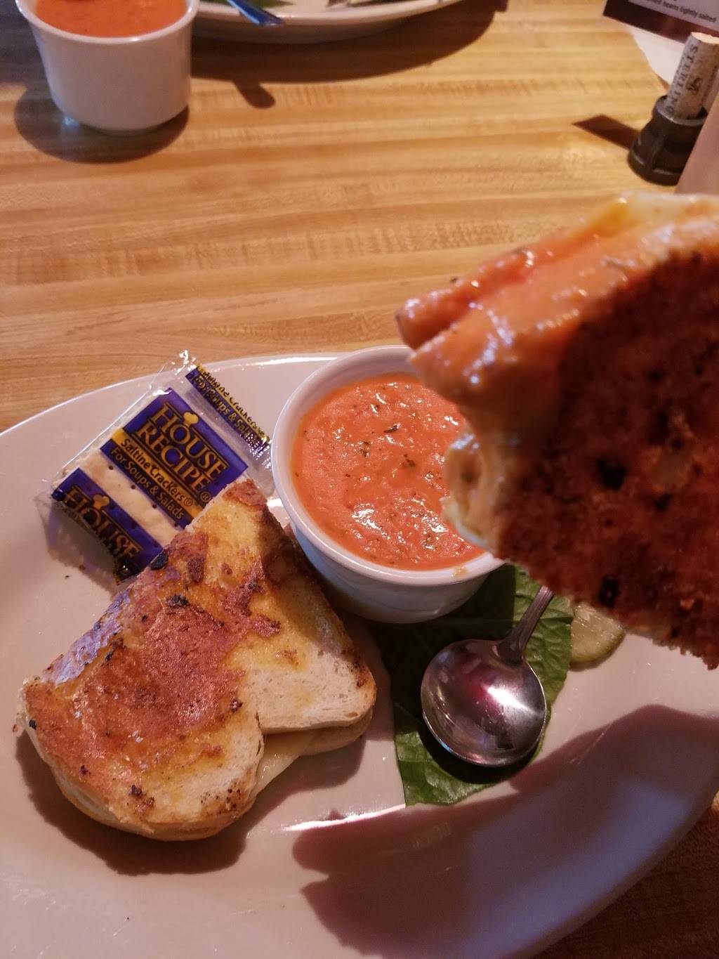 Welschs Big Ten Tavern | restaurant | 4703 US-10, Arden Hills, MN 55112, USA | 6516337253 OR +1 651-633-7253