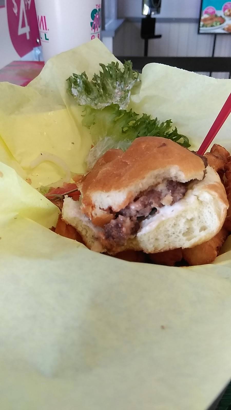 Miami Grill -- North Lake | restaurant | 952 Northlake Blvd, Lake Park, FL 33403, USA | 5618631212 OR +1 561-863-1212