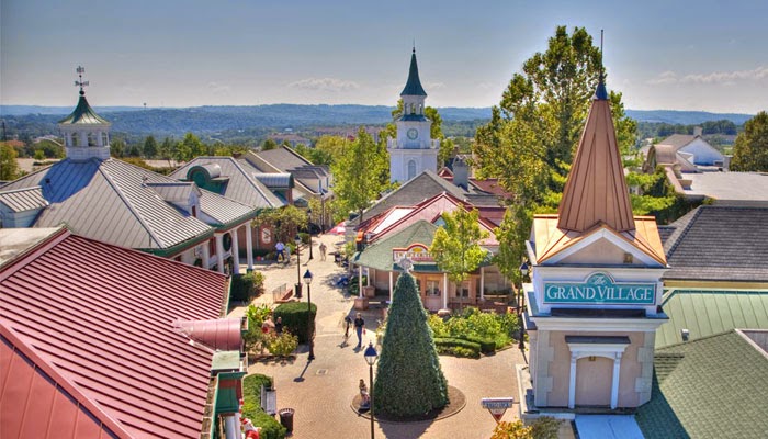 Grand Village Shops | shopping mall | 2800 W 76 Country Blvd, Branson, MO 65616, USA | 4173364300 OR +1 417-336-4300