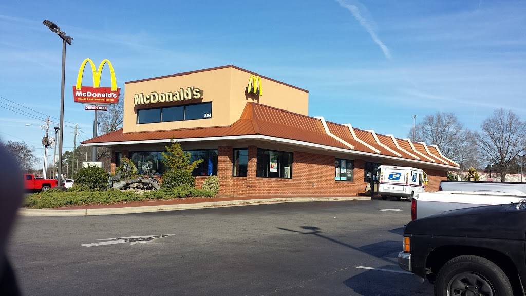 McDonald's - Cafe | 884 W Market St, Smithfield, NC 27577, USA