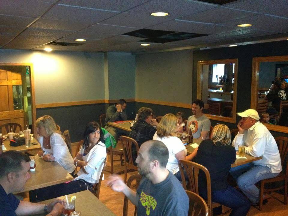 Iron Creek Bar & Grille | restaurant | 611 Millers Run Rd, Cuddy, PA 15031, USA | 4125645292 OR +1 412-564-5292