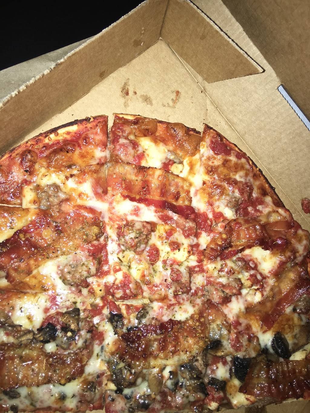 Imos Pizza | meal delivery | 2916 Gravois Ave, St. Louis, MO 63118, USA | 3148652127 OR +1 314-865-2127