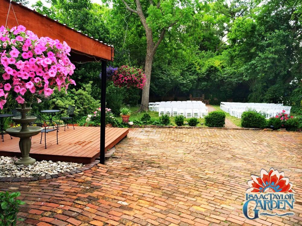 Isaac Taylor Garden Event Venue in New Bern | cafe | 228 Craven St, New Bern, NC 28560, USA | 2526267673 OR +1 252-626-7673
