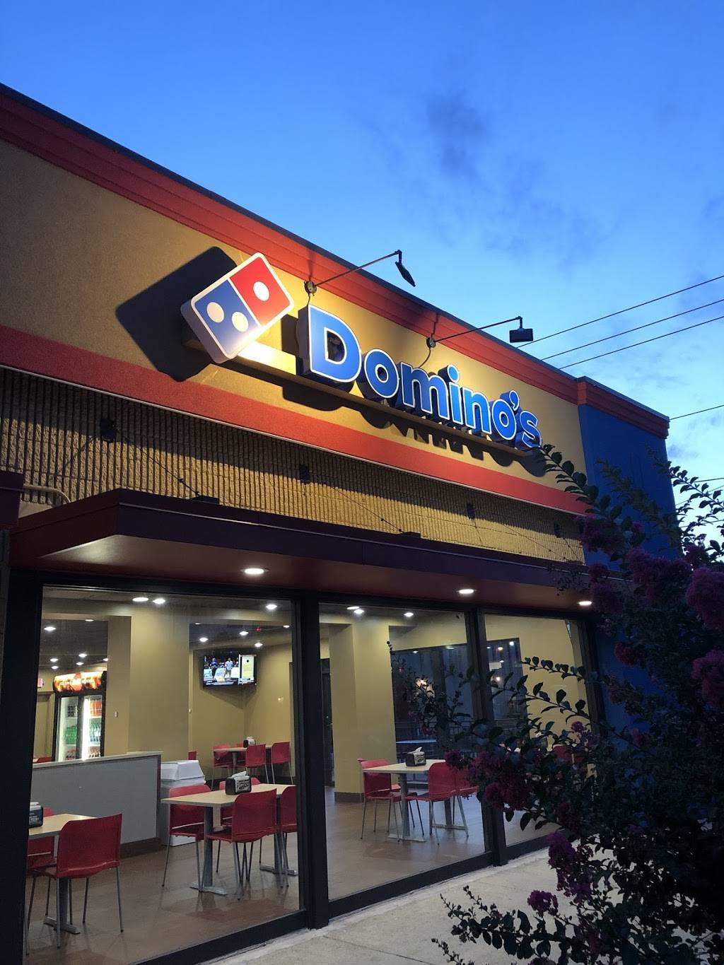 Dominos Pizza | meal delivery | 825 Main St, Columbia, SC 29201, USA | 8032568151 OR +1 803-256-8151