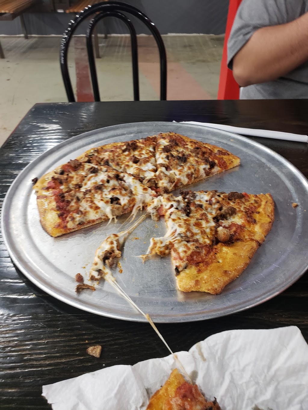 Tomahawks | restaurant | 709 E Central Ave, Comanche, TX 76442, USA | 3253561785 OR +1 325-356-1785
