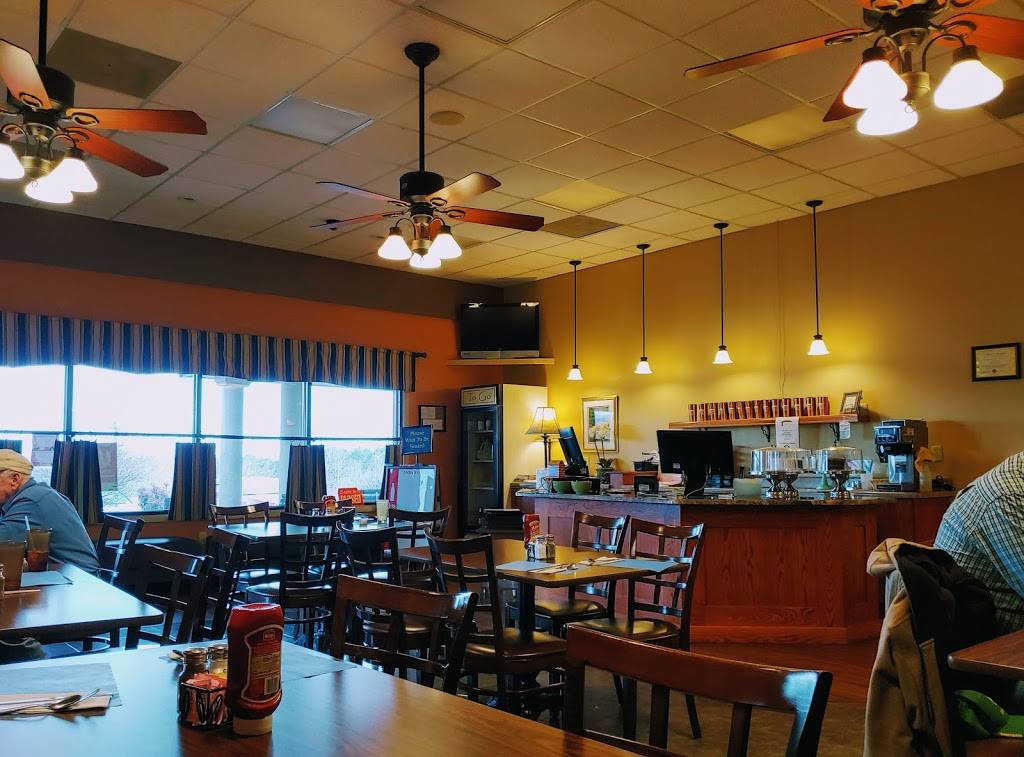 Old Oak Cafe | restaurant | 400 Scruggs Rd # 900, Moneta, VA 24121, USA | 5407193388 OR +1 540-719-3388