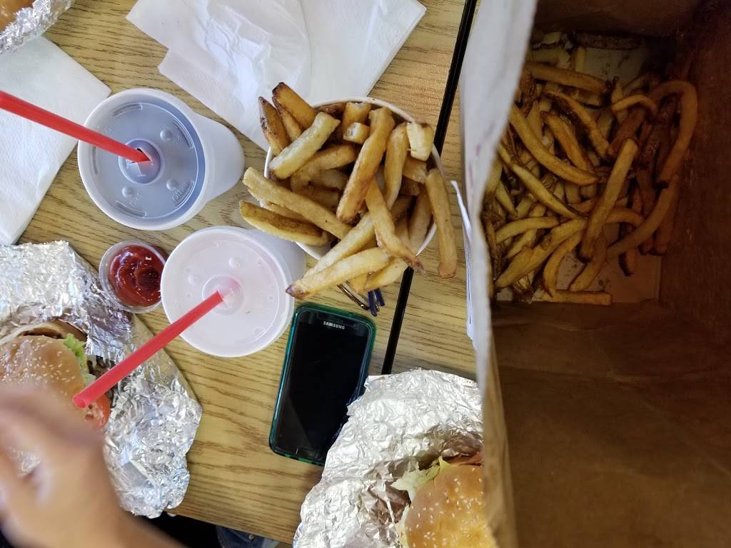 Five Guys | meal takeaway | 3405 N Fourth St, Longview, TX 75605, USA | 9032483501 OR +1 903-248-3501