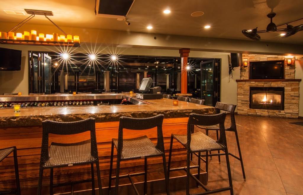 Quintessential Dining and Nightlife | night club | 149 N Main St, St Charles, MO 63301, USA | 6364432211 OR +1 636-443-2211