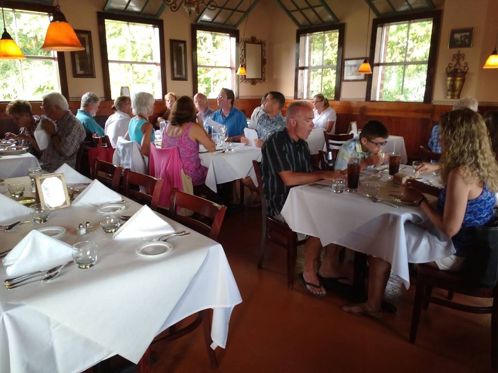 Peruccis classic italian Restaurant | restaurant | 35507 Atlantic Ave, Millville, DE 19967, USA | 3028298727 OR +1 302-829-8727
