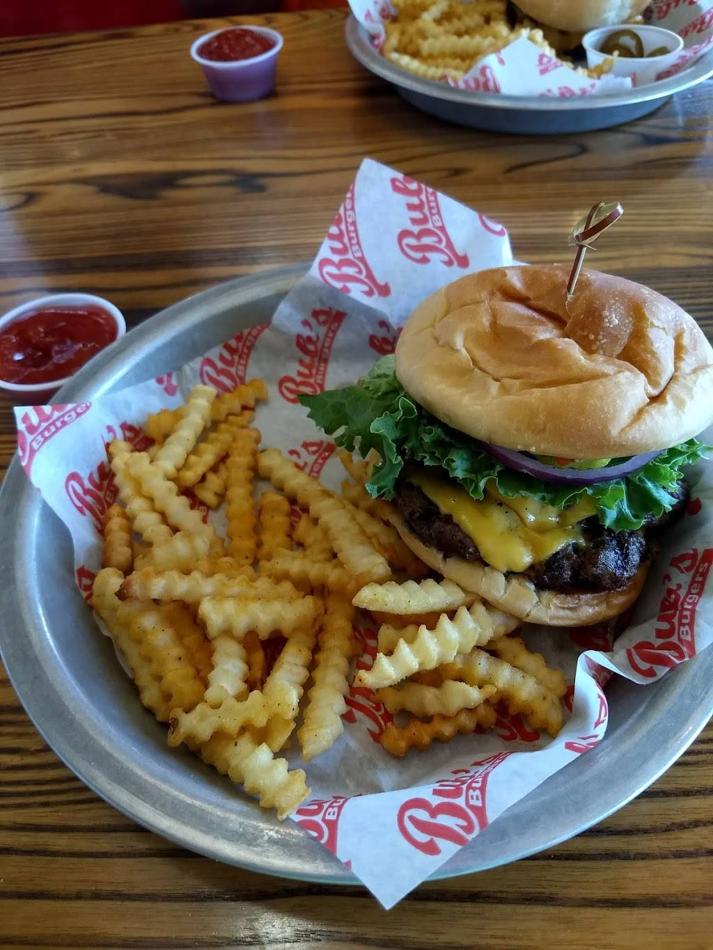 Bubs Burgers | restaurant | 960 Tournament Trail, Westfield, IN 46074, USA | 3178962874 OR +1 317-896-2874