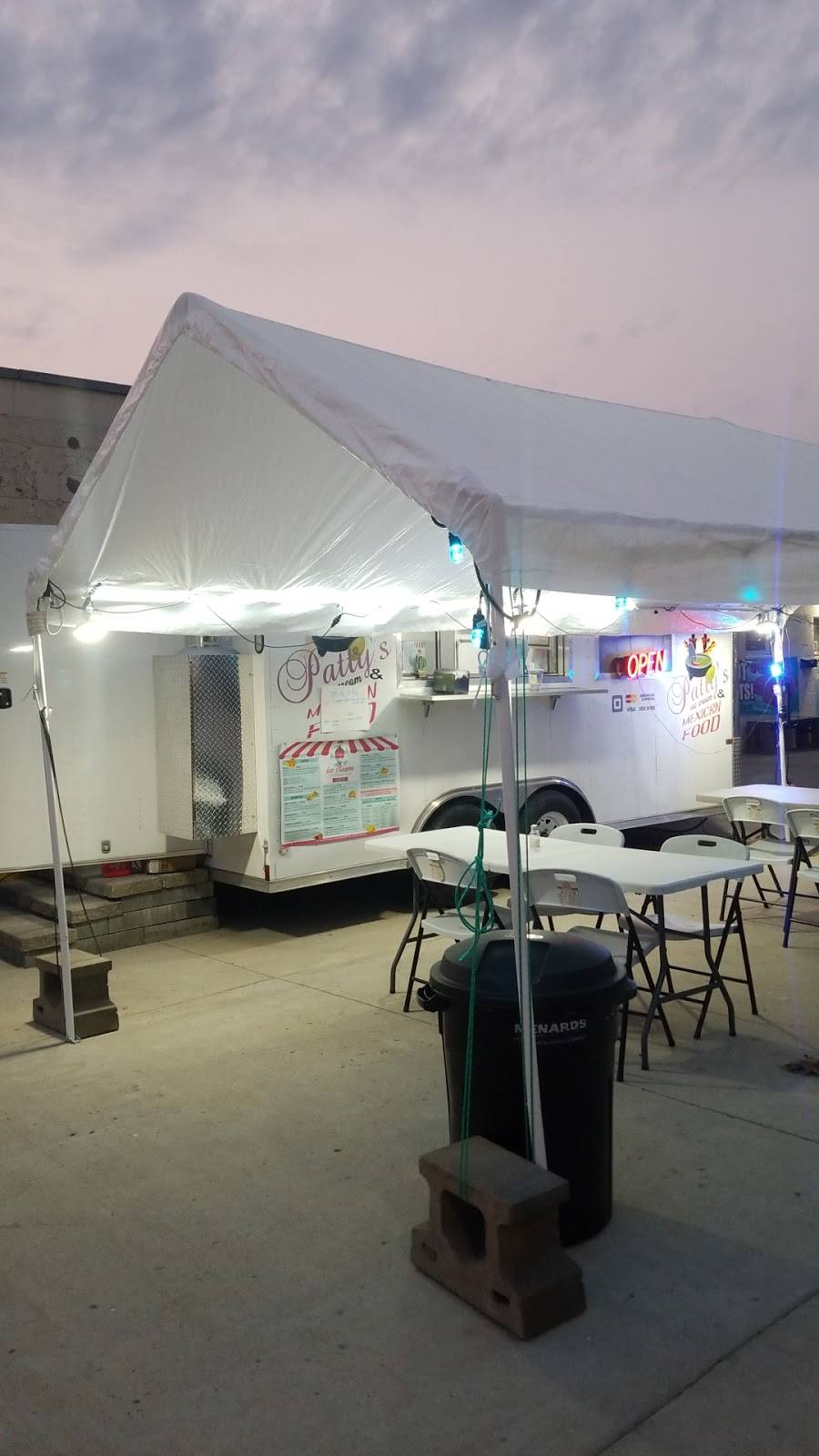 Patys Ice Cream | restaurant | 703 17th Ave, East Moline, IL 61244, USA | 3092369634 OR +1 309-236-9634