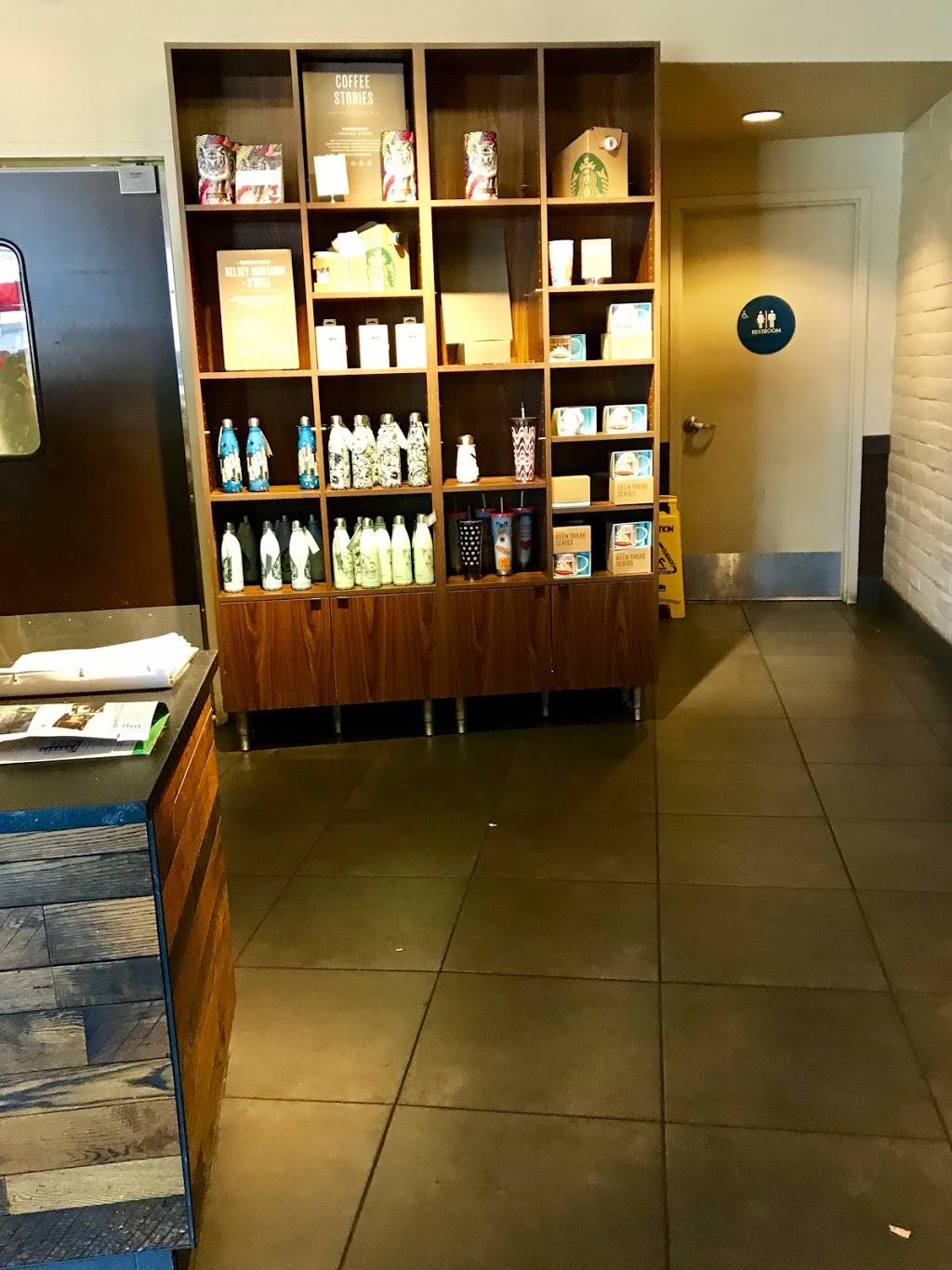 Starbucks | cafe | 1540 Fitzgerald Dr, Pinole, CA 94564, USA | 5102221168 OR +1 510-222-1168