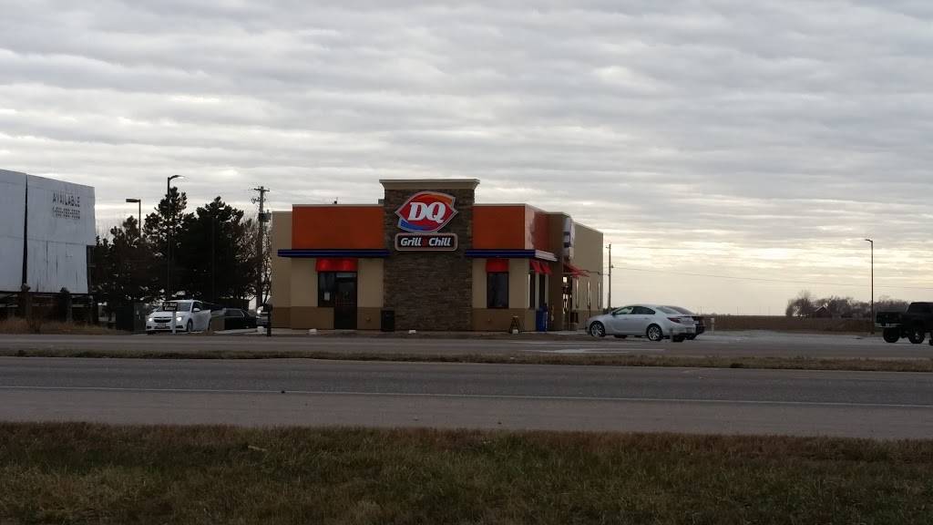 Dairy Queen Grill & Chill | restaurant | 3608 S Lincoln Ave, York, NE 68467, USA | 4027456312 OR +1 402-745-6312