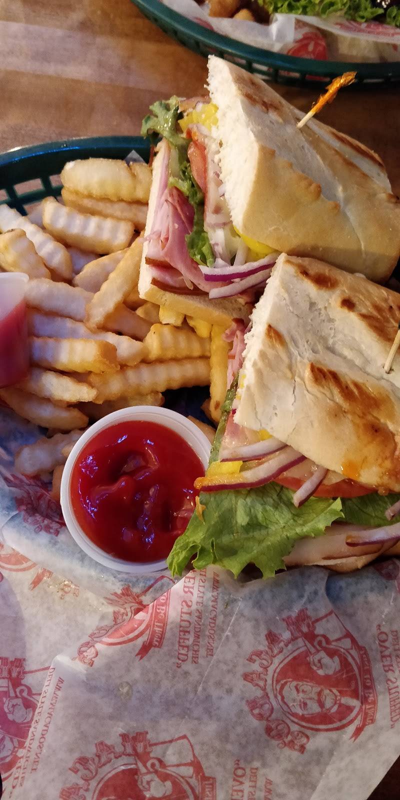 Macados | restaurant | 4237 VA-419, Cave Spring, VA 24018, USA | 5407769884 OR +1 540-776-9884