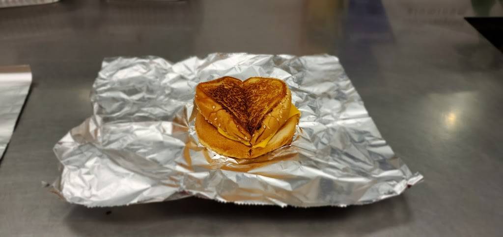 Five Guys | meal takeaway | 2255 Michigan Ave, Arnold, MO 63010, USA | 6362876417 OR +1 636-287-6417