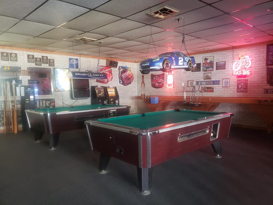 Rusty Rench Bar & Grill | 211 E 1st St, Mechanicsville, IA 52306, USA