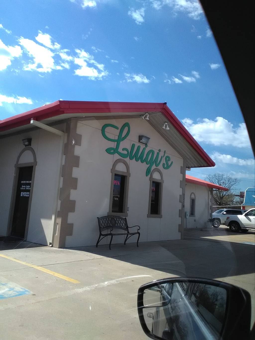 Luigis | cafe | 2213 W Ferguson Rd, Mt Pleasant, TX 75455, USA | 9035779701 OR +1 903-577-9701