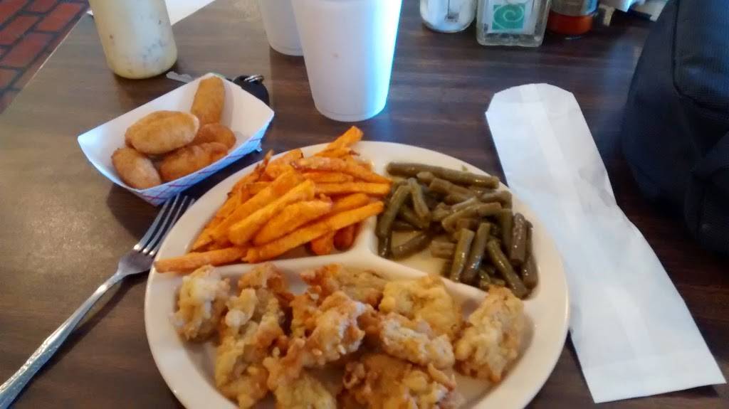Williamson's Barbecue Restaurant 1011 N Brown St, Chadbourn, NC 28431