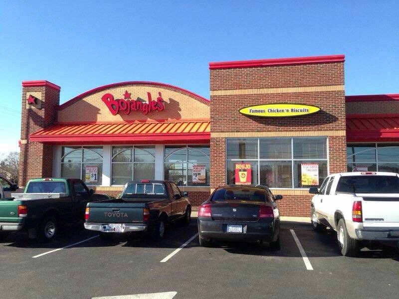 Bojangles Famous Chicken n Biscuits | restaurant | 1203 N Academy St, Ahoskie, NC 27910, USA | 2523323488 OR +1 252-332-3488