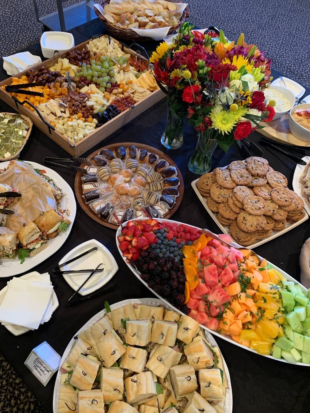 Delicacy Catering | bakery | 774 Farmington Ave, West Hartford, CT 06119, USA | 8602367100 OR +1 860-236-7100
