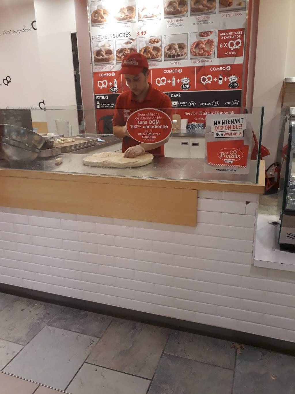 Mr Pretzels | restaurant | 6701 Route Transcanadienne, Pointe-Claire, QC H9R 5X4, Canada | 5146946060 OR +1 514-694-6060