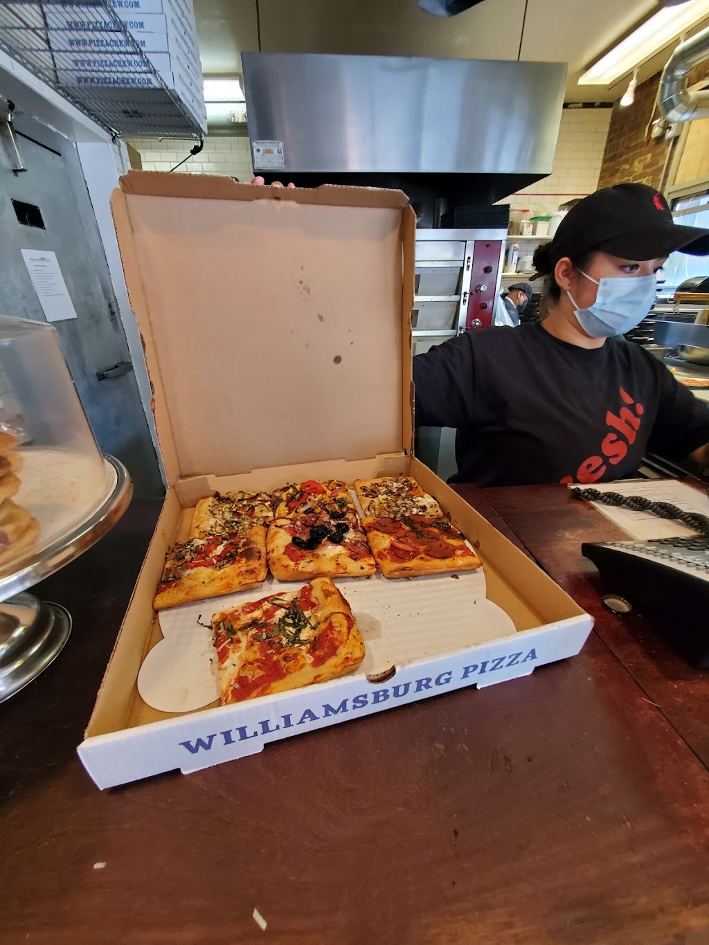 Williamsburg Pizza | meal delivery | 265 Union Ave, Brooklyn, NY 11211, USA | 7188558729 OR +1 718-855-8729