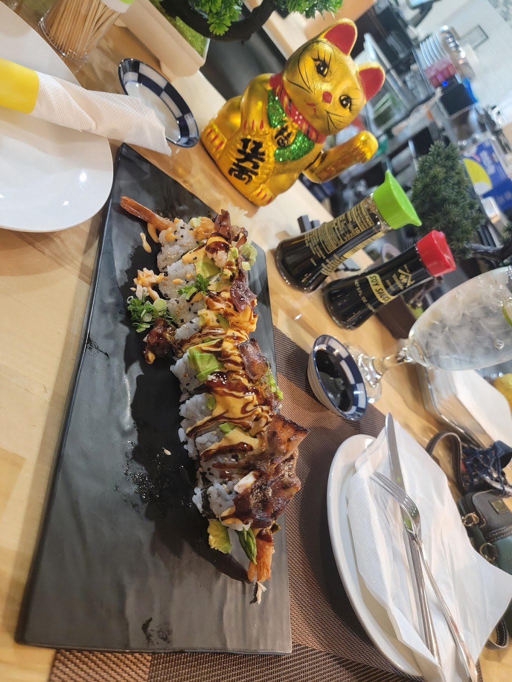 Sunflower Cuisine | restaurant | 215 Washington Ave, Colonial Beach, VA 22443, USA | 8044102084 OR +1 804-410-2084