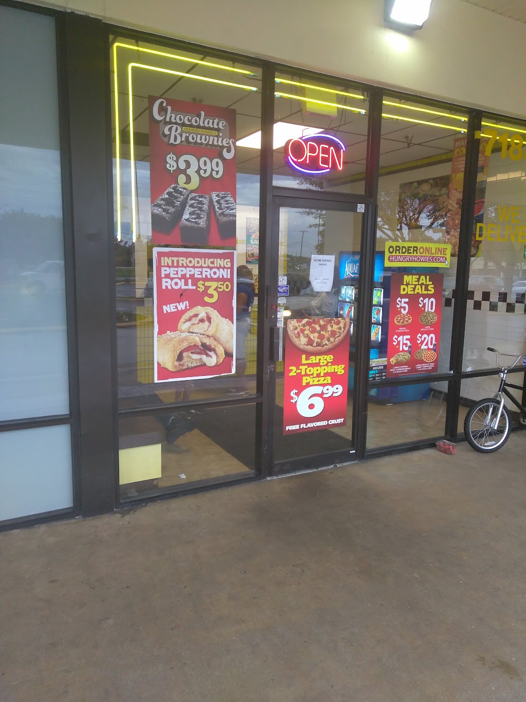 CLOSED Hungry Howies | meal delivery | 5740 N Orange Blossom Trail, Orlando, FL 32810, USA