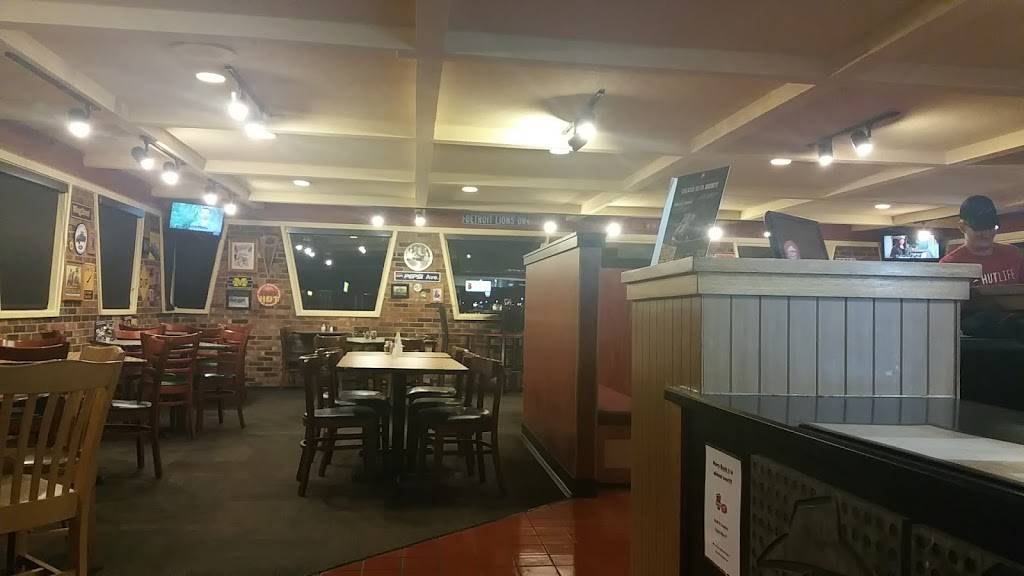 Pizza Hut | meal takeaway | 14550 Fort St, Southgate, MI 48195, USA | 7342812761 OR +1 734-281-2761