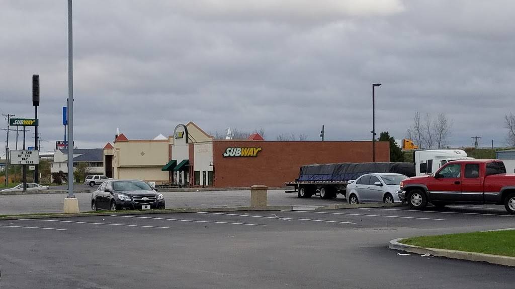 Subway Restaurants | restaurant | 1010 Corey Blvd, Crawfordsville, IN 47933, USA | 7653628504 OR +1 765-362-8504