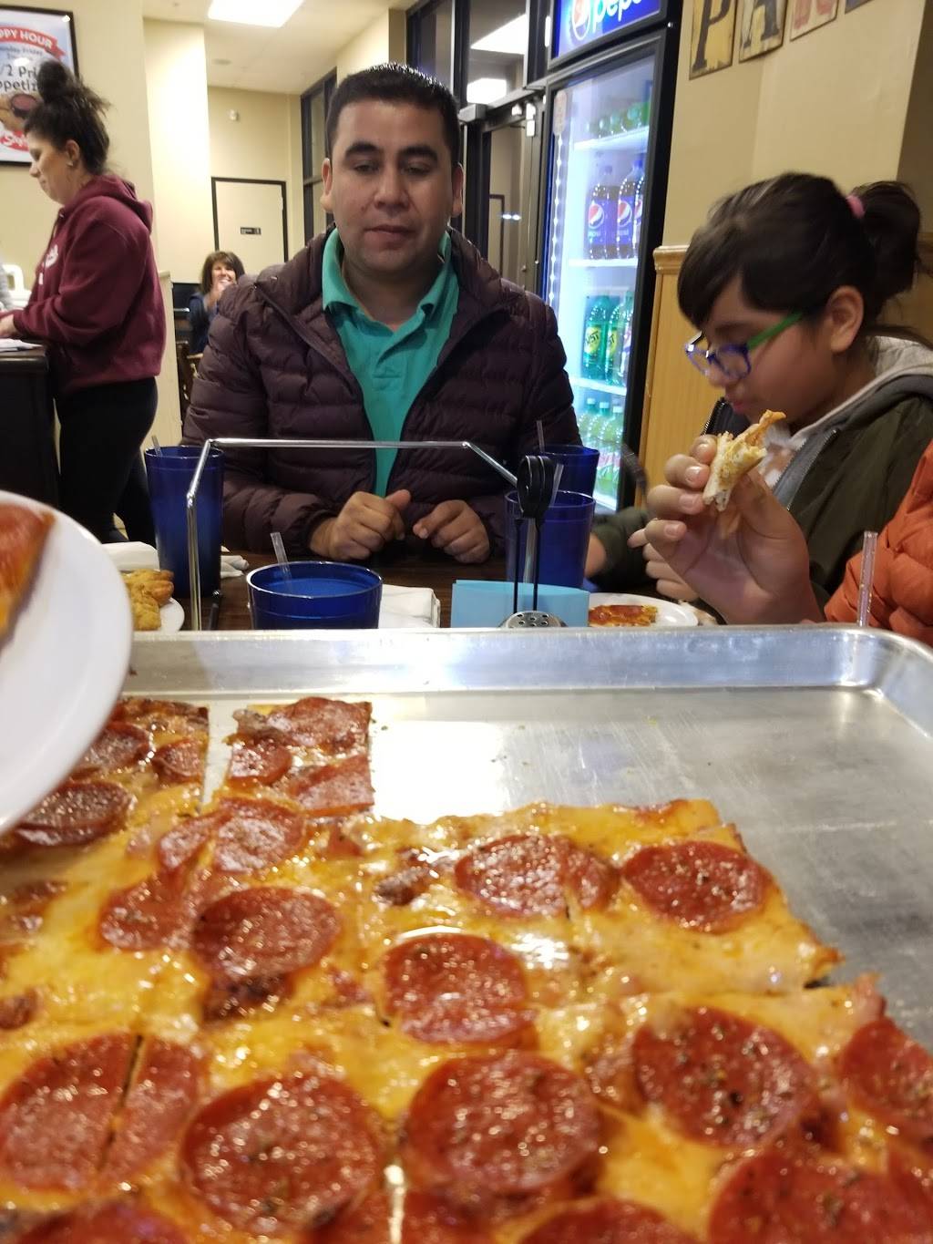 Stefaninas Winghaven | restaurant | 3002 Winghaven Blvd, OFallon, MO 63368, USA | 6366253333 OR +1 636-625-3333