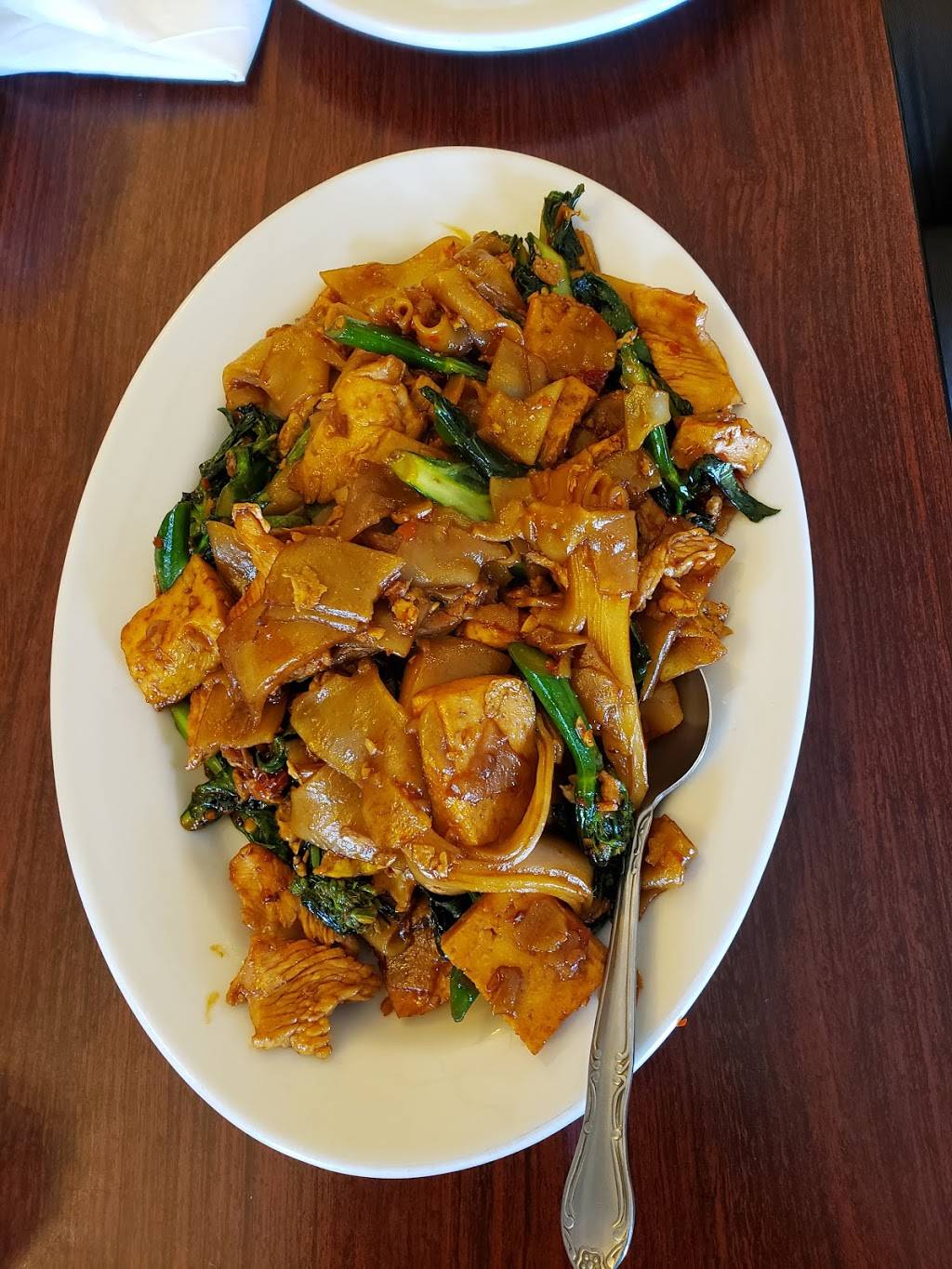 Bangkok Restaurant | restaurant | 119 W State St, Geneva, IL 60134, USA | 6302086836 OR +1 630-208-6836