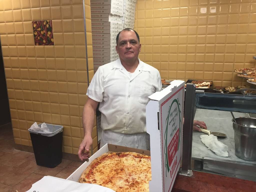 Bayville Deli | meal takeaway | 261 Bayville Ave, Bayville, NY 11709, USA | 5166282063 OR +1 516-628-2063