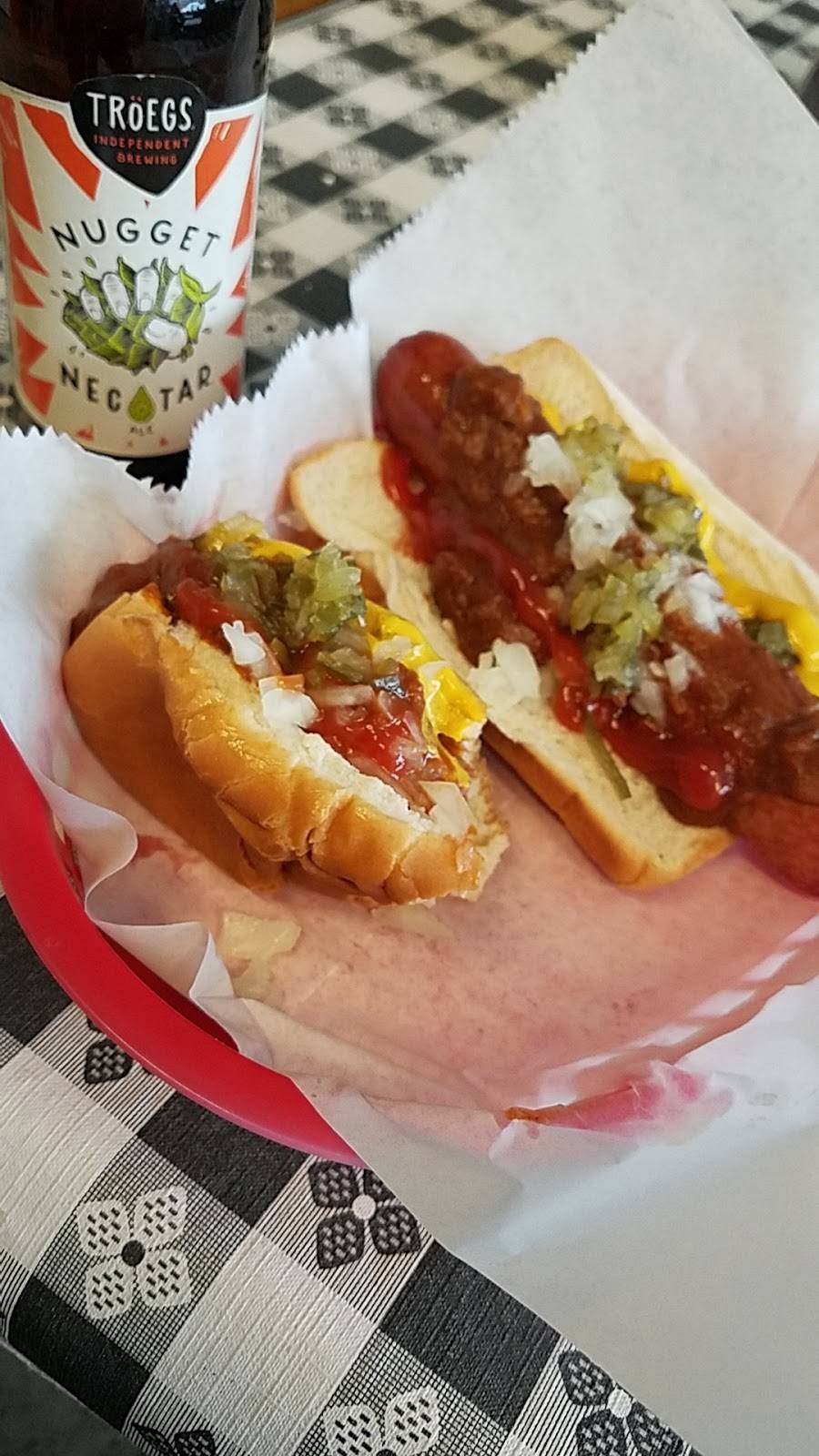 Allegheny 6 Pack & Doghouse | meal takeaway | 1301 Pittsburgh St, Cheswick, PA 15024, USA | 7242757520 OR +1 724-275-7520