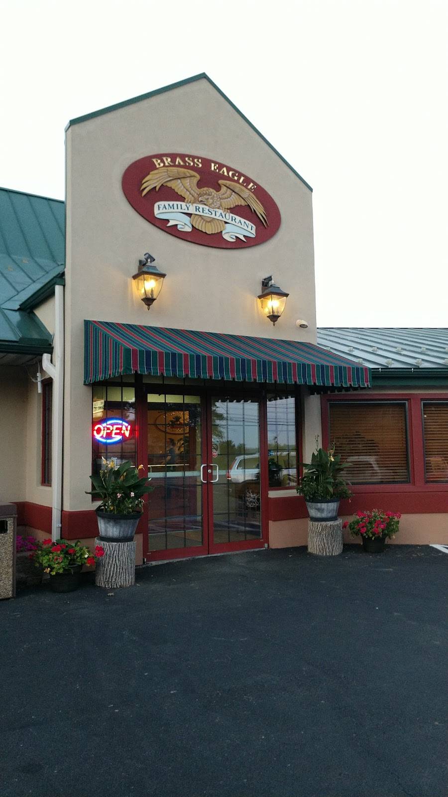 The Brass Eagle Restaurant | restaurant | 9635, 5725 Lincoln Hwy, Gap, PA 17527, USA | 7174429977 OR +1 717-442-9977