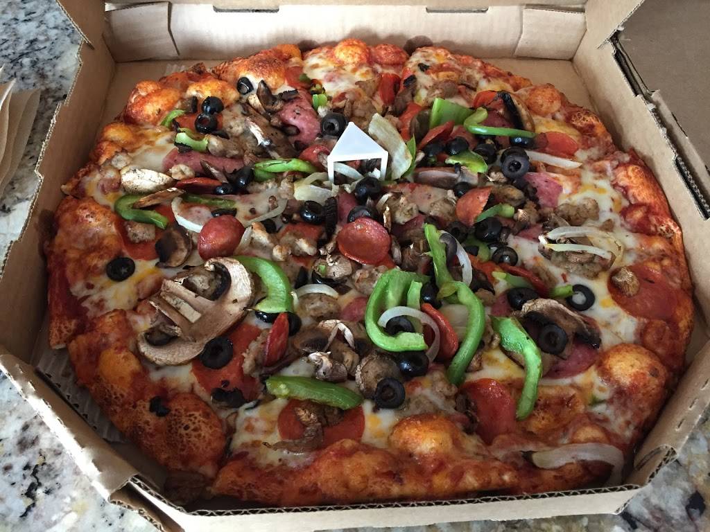 Round Table Pizza Meal Delivery 5500 Olympic Dr H101