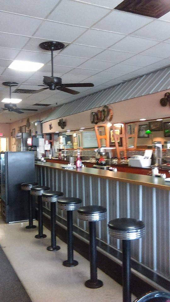Whistle Stop Cafe | restaurant | 241 Harding Way E, Galion, OH 44833, USA | 4194681018 OR +1 419-468-1018