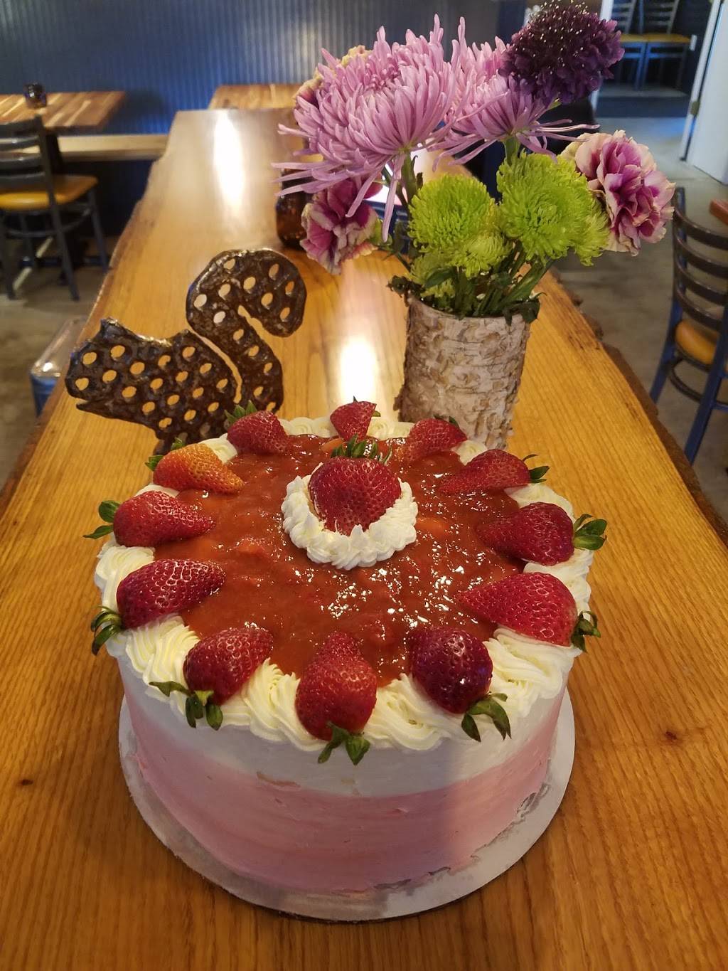 Sparkys Place | restaurant | 1001 Broad St, Conneaut, OH 44030, USA | 4402656061 OR +1 440-265-6061