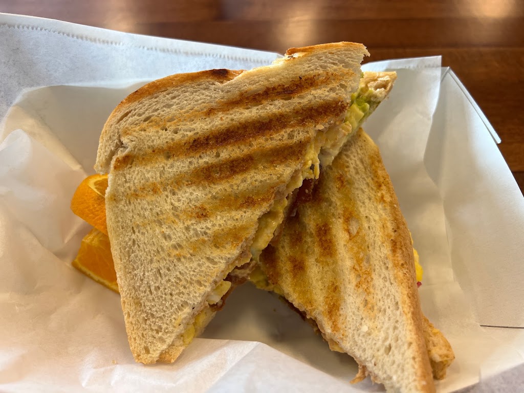 Sweet Cravings Bakery + Bistro | restaurant | 397 N Main St, Moab, UT 84532, USA | 4352598983 OR +1 435-259-8983