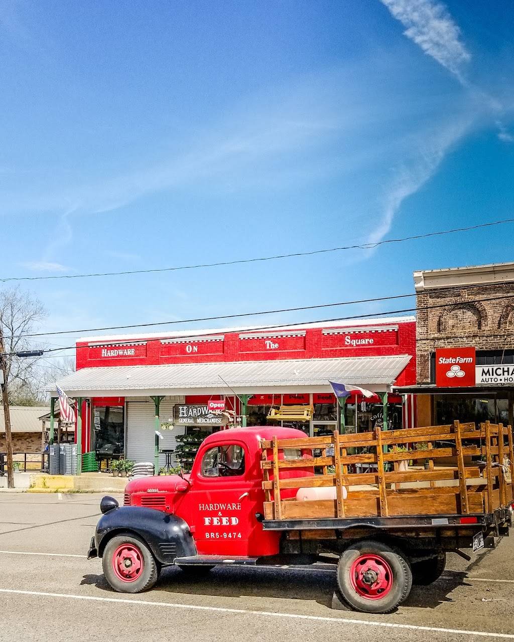 Hardware On The Square | cafe | 134 W Columbia St, San Augustine, TX 75972, USA | 9362759474 OR +1 936-275-9474