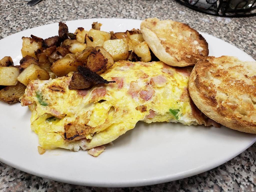 Ford News Diner | restaurant | 358 Main St, Middletown, CT 06457, USA | 8603464655 OR +1 860-346-4655