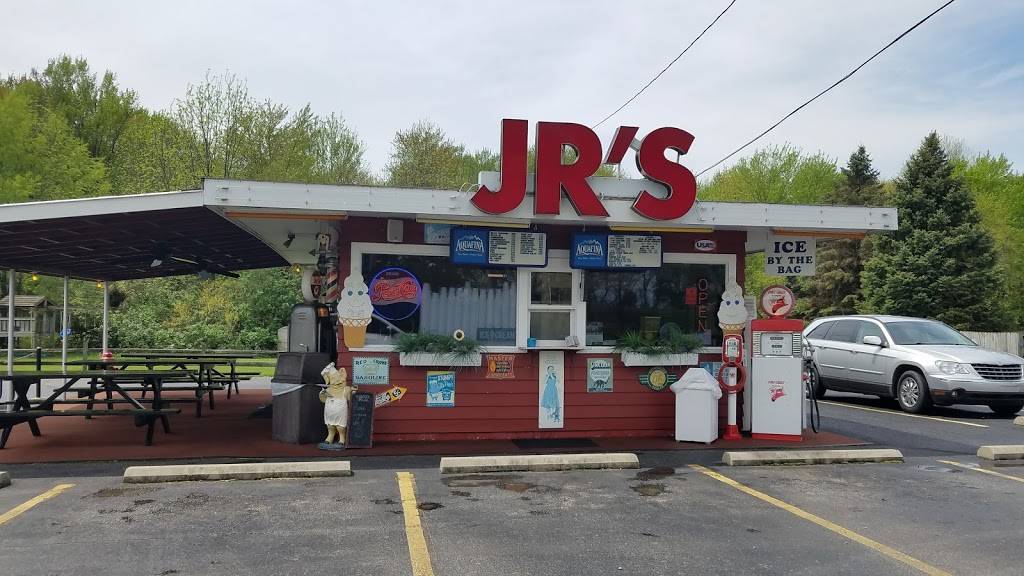 Jrs Dairy Sweet Drive Inn | restaurant | 1066 US-33, Wolflake, IN 46796, USA | 2606352045 OR +1 260-635-2045
