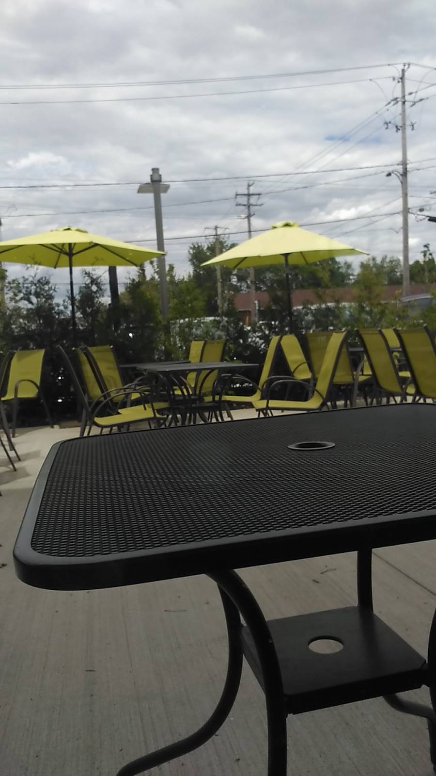 Café Dépôt | cafe | 771 Boul du, Boulevard Curé-Labelle, Blainville, QC J7C 2K4, Canada | 4509792641 OR +1 450-979-2641
