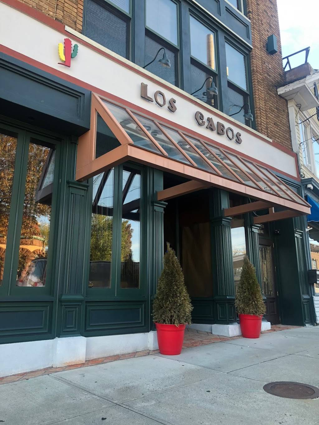 Los Cabos | restaurant | 9 River St, Milford, CT 06460, USA | 2036932488 OR +1 203-693-2488