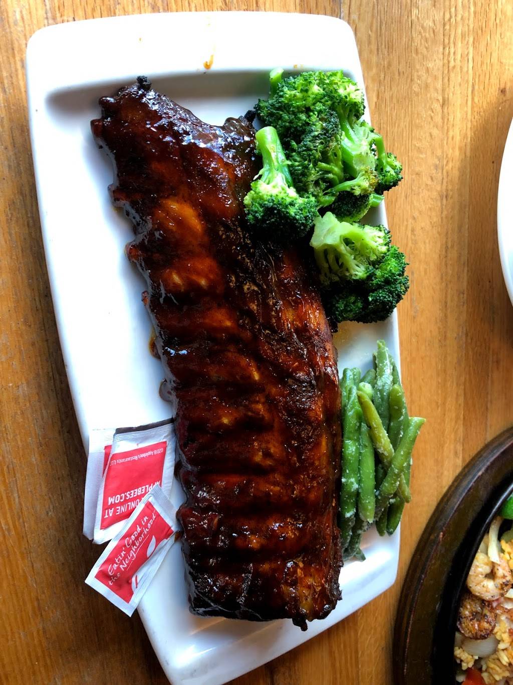 Applebees Grill + Bar | restaurant | 3450 Doctor M.L.K. Jr Blvd, New Bern, NC 28562, USA | 2526378050 OR +1 252-637-8050