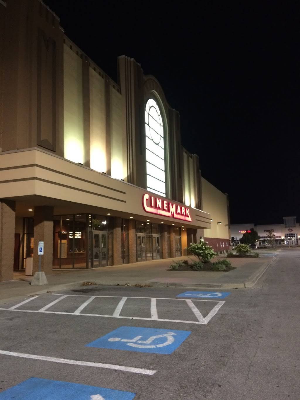 Cinemark Fayette Mall and XD 3800 Mall Rd, Lexington, KY 40503, USA