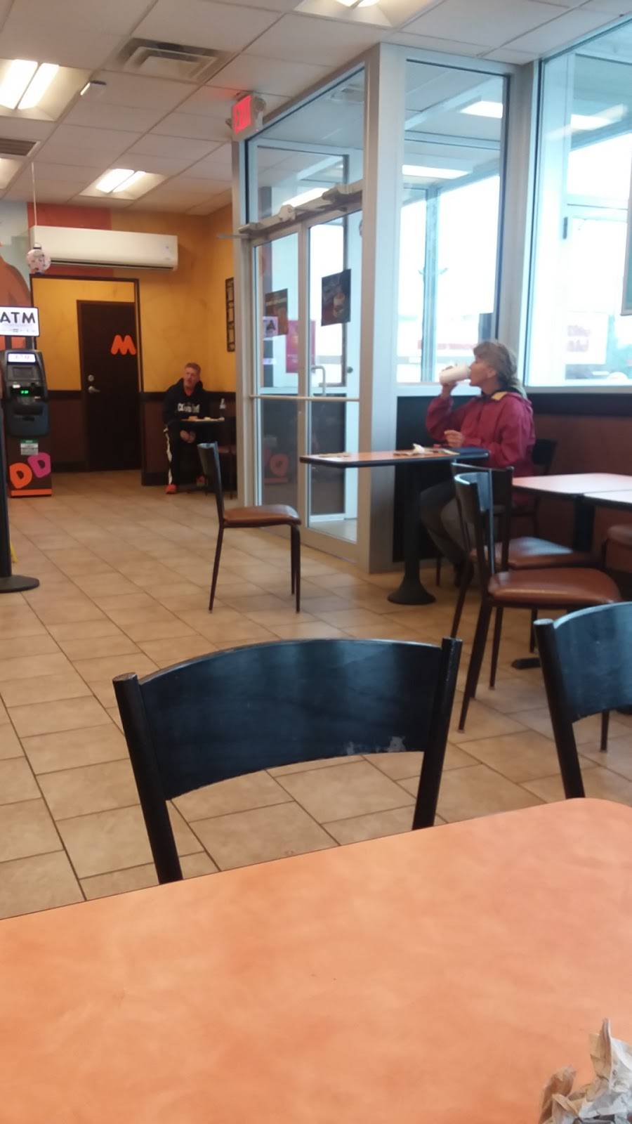 Dunkin | bakery | 810 W. Broadway, Fulton, NY 13069, USA | 3155927893 OR +1 315-592-7893